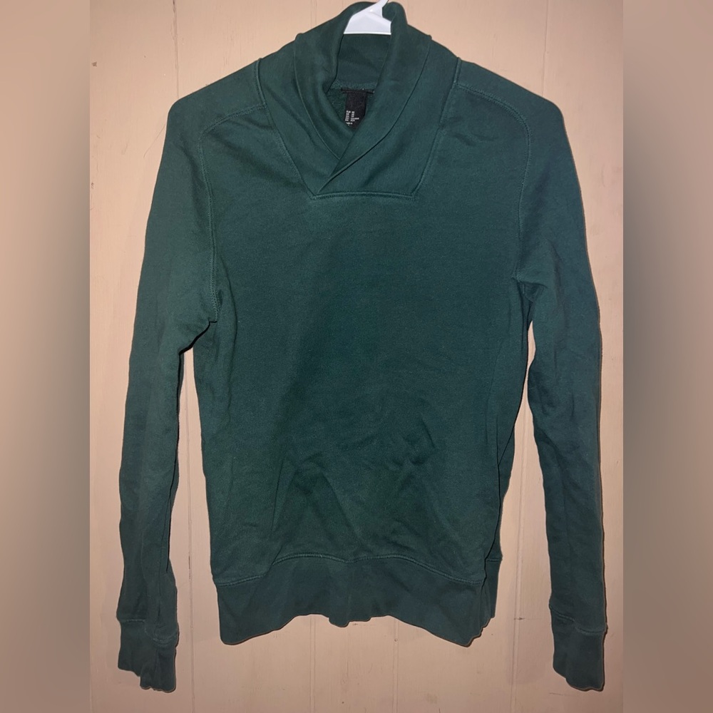 H&M men’s green sweater